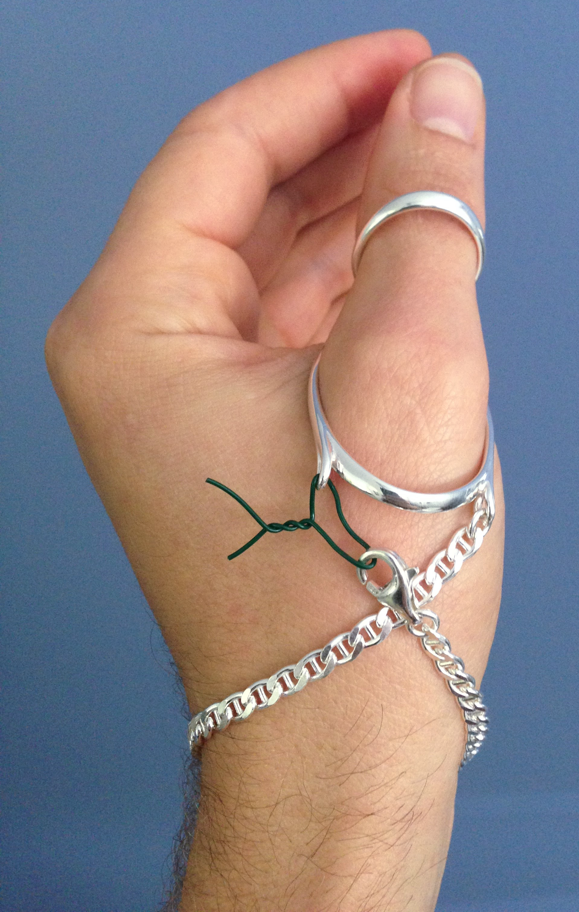 Bracelet adjustment crisscross